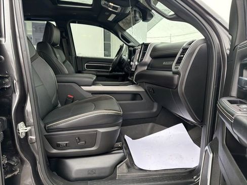 Used 2024 RAM 3500 Laramie w/ Night Edition image 47