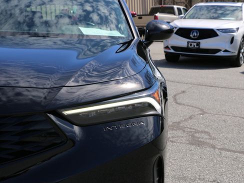 Used 2023 Acura Integra BASE image 13