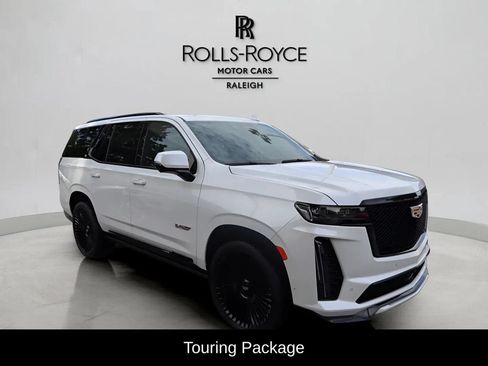 Used 2023 Cadillac Escalade V AWD/4WD image 4