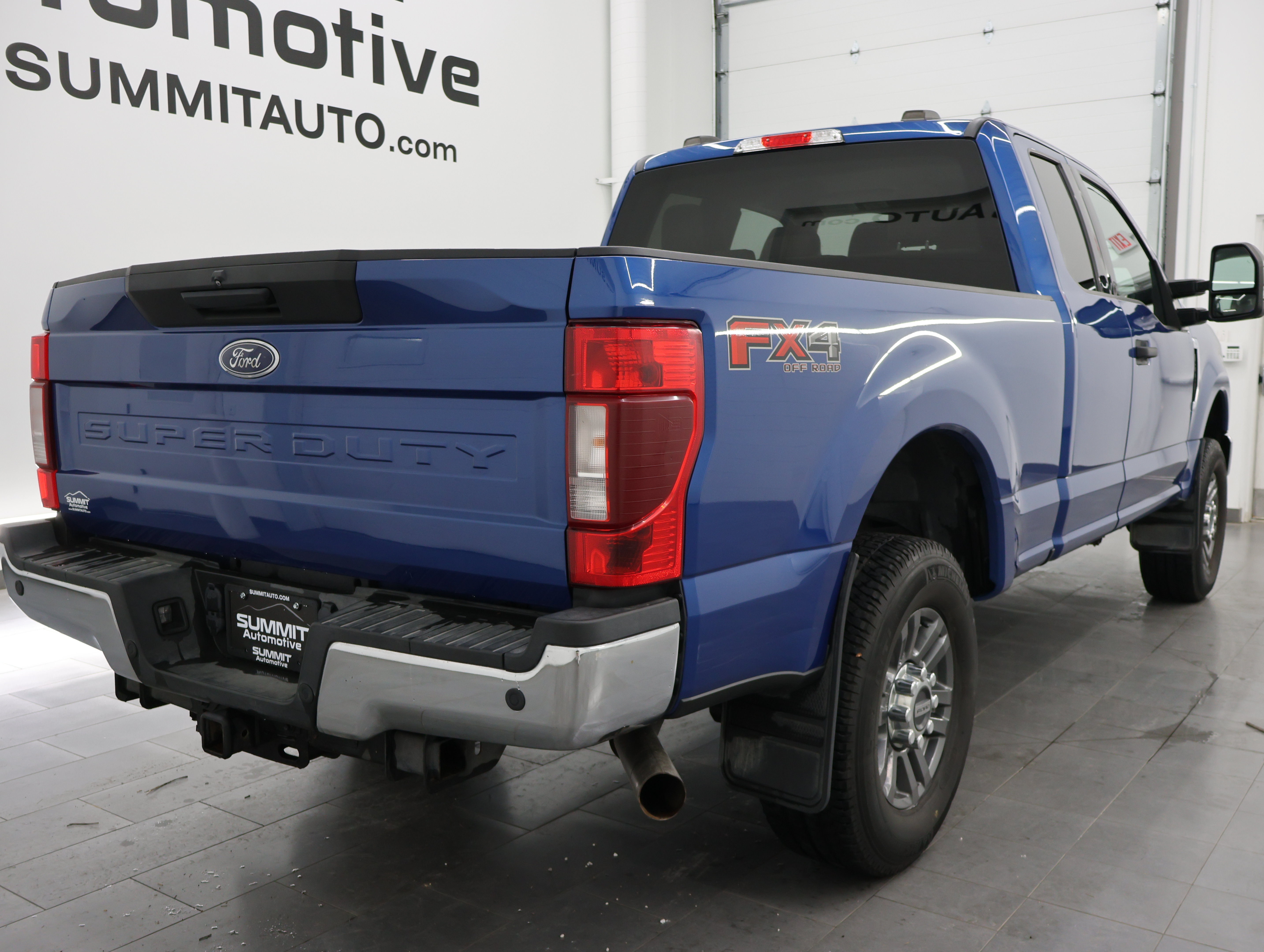 Used 2022 Ford F250 XLT w/ FX4 Off-Road Package AWD/4WD image 4