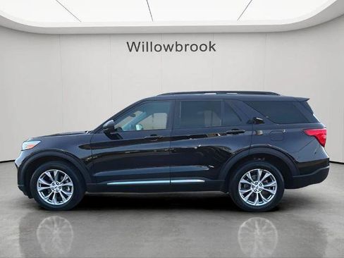 Certified 2023 Ford Explorer XLT w/ Equipment Group 202A AWD/4WD image 2