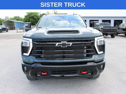 Used 2025 Chevrolet Silverado 2500 LT w/ Trail Boss Package AWD/4WD image 2
