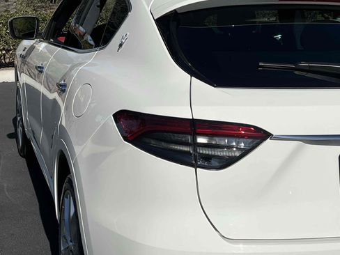 Used 2022 Maserati Levante GT image 19