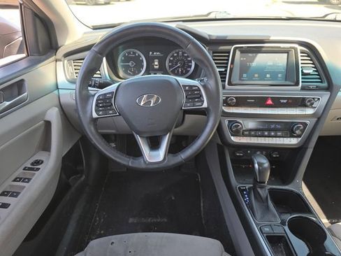 Used 2018 Hyundai Sonata SEL FWD image 11