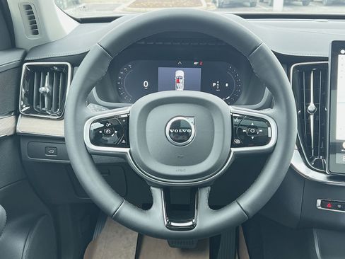 New 2026 Volvo XC90 B6 Plus w/ Protection Package image 16
