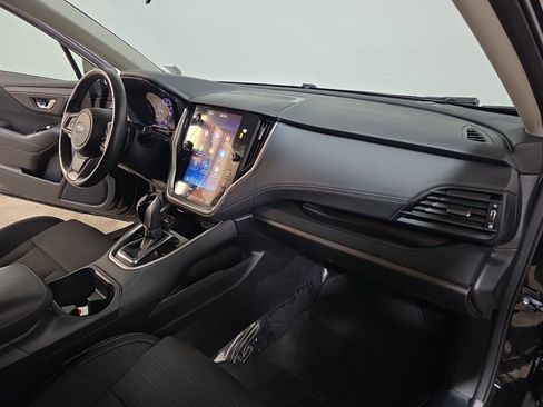 Used 2022 Subaru Outback Premium image 34