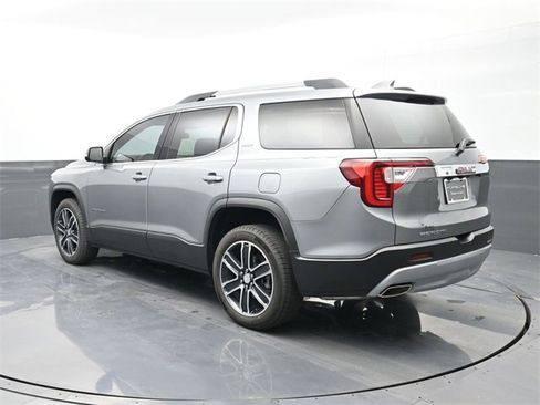 Used 2023 GMC Acadia SLT w/ Technology Package image 3