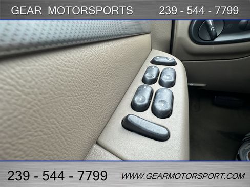 Used 2005 Mercury Mountaineer Convenience image 32