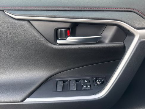 Certified 2025 Toyota RAV4 XSE image 17