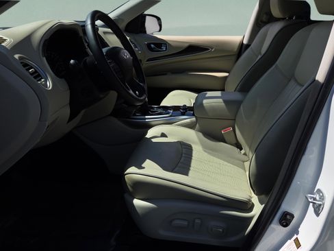 Used 2018 INFINITI QX60 Luxe w/ Deluxe Technology Package image 10