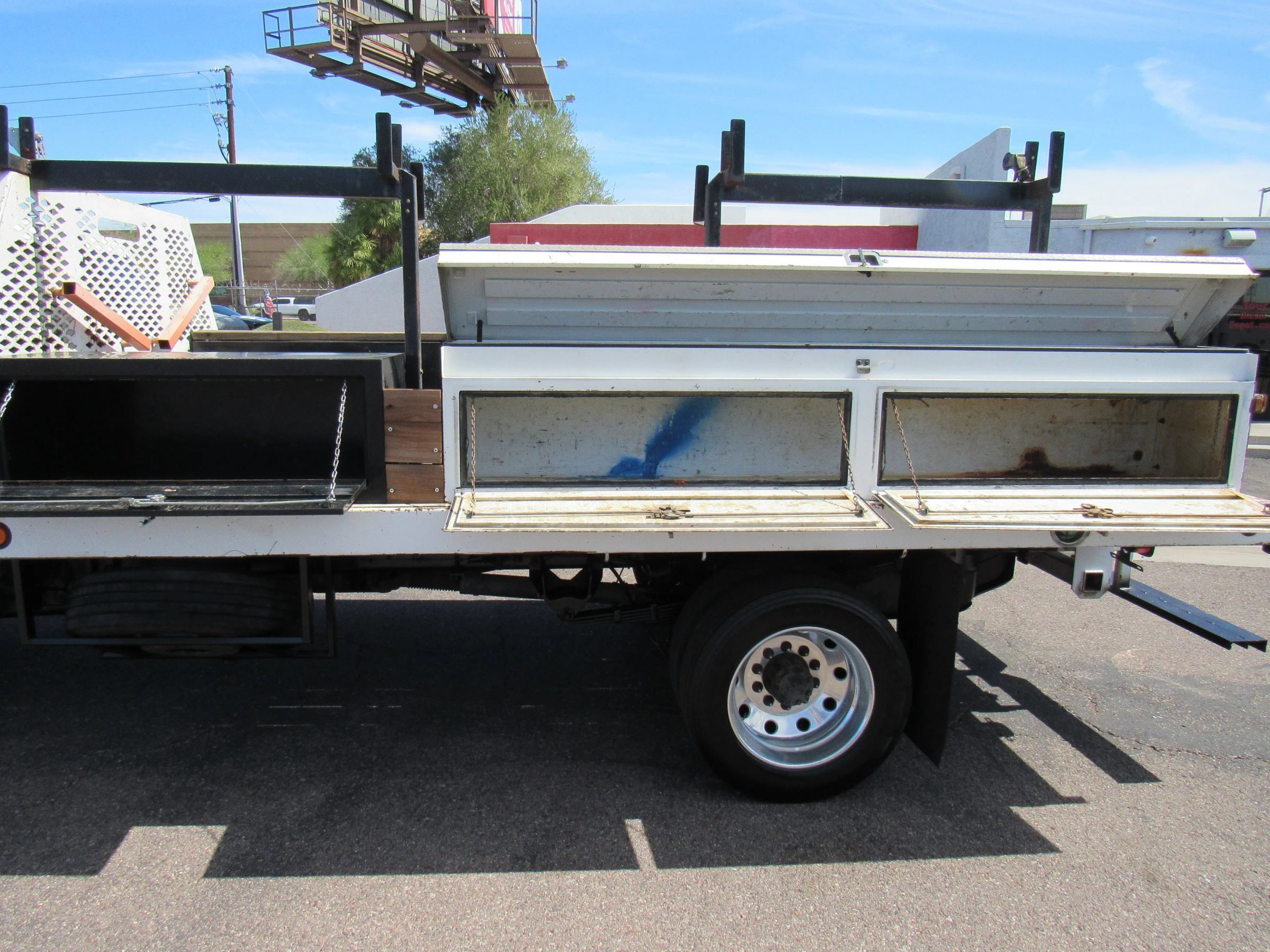 Used 2016 RAM 5500 Tradesman w/ Power & Remote Entry Group RWD image 15