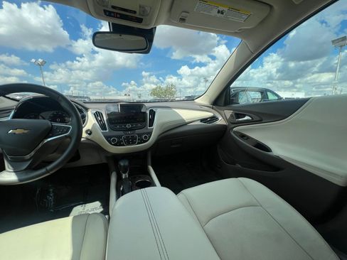 Used 2024 Chevrolet Malibu LT image 35