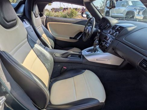 Used 2007 Saturn Sky w/ Premium Trim Pkg image 20