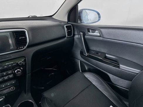 Used 2020 Kia Sportage EX w/ EX Technology Package FWD image 32