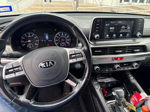 Used 2020 Kia Telluride S w/ S 8 Passenger Seating Package image 16