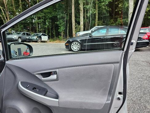 Used 2010 Toyota Prius Two image 42