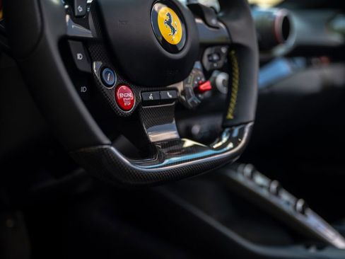 Used 2022 Ferrari 812 GTS RWD image 78