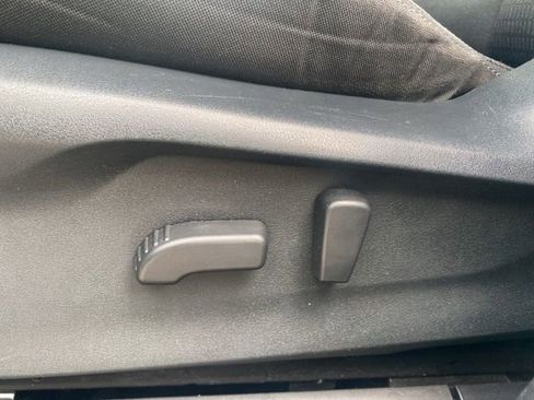 Used 2020 Subaru Ascent Premium w/ Convenience Package image 14