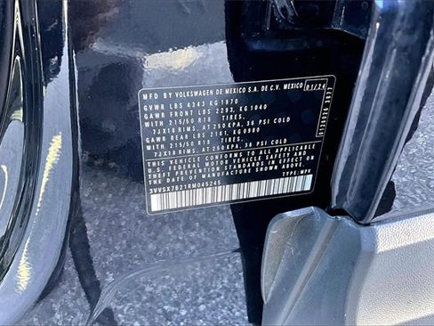 Used 2024 Volkswagen Taos SE image 19