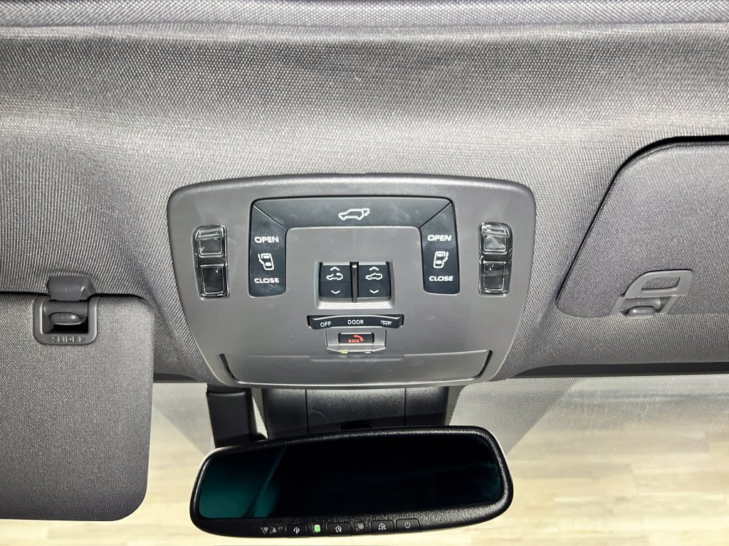 Used 2024 Toyota Sienna XLE Woodland Edition AWD/4WD image 25