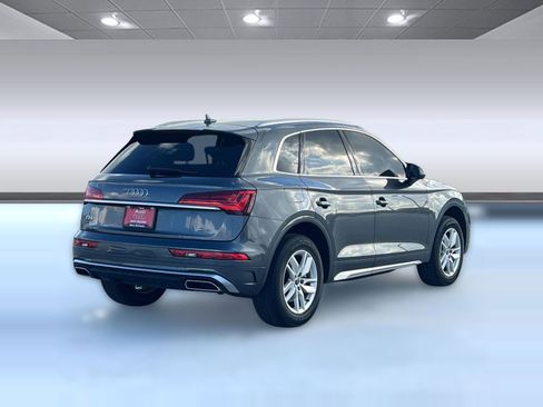 Certified 2023 Audi Q5 2.0T Premium w/ Convenience Package image 9
