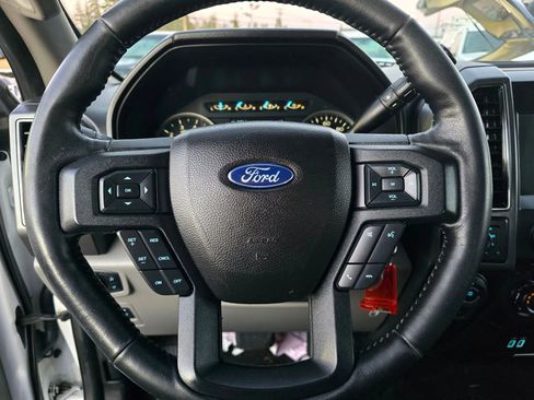 Used 2018 Ford F150 XLT w/ Equipment Group 301A Mid image 22