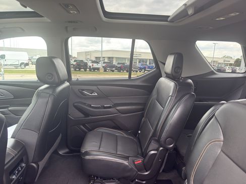 Certified 2018 Chevrolet Traverse Premier w/ Redline Edition AWD/4WD image 33