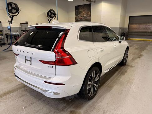 Used 2023 Volvo XC60 B5 Plus w/ Protection Package Premier image 6