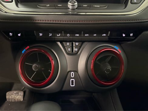 Certified 2025 Chevrolet Blazer RS w/ Driver Confidence II Package image 26