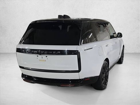 Used 2024 Land Rover Range Rover SE AWD/4WD image 5