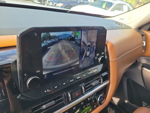 Used 2023 Nissan Pathfinder Platinum w/ Cargo Package AWD/4WD image 22