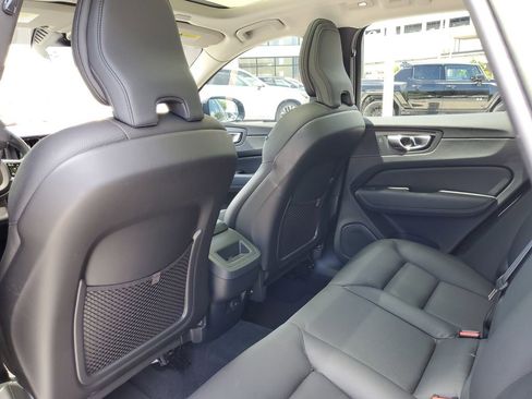 Certified 2023 Volvo XC60 B5 Plus image 11