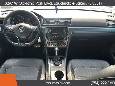 Used 2017 Volkswagen Passat 1.8T R-Line FWD image 25