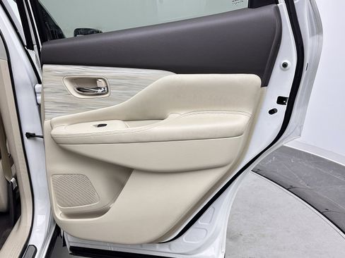 Used 2017 Nissan Murano S w/ Navigation Package image 29