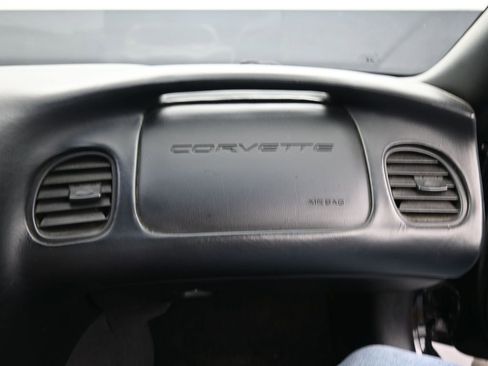 Used 2003 Chevrolet Corvette Convertible w/ Preferred Equipment Group1 image 39