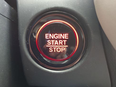 Used 2023 Honda HR-V EX-L image 11