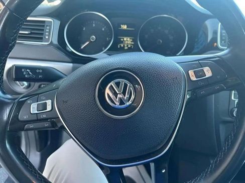 Used 2015 Volkswagen Jetta TDI SE FWD image 8