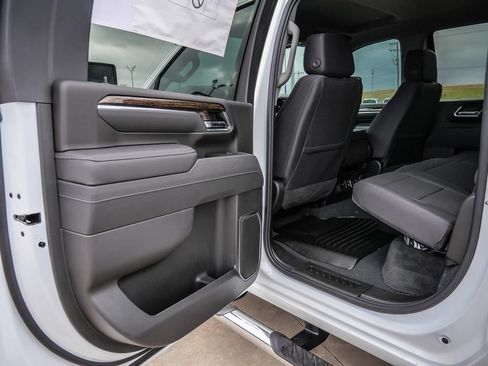 New 2026 GMC Sierra 3500 SLE w/ SLE Value Package AWD/4WD image 41