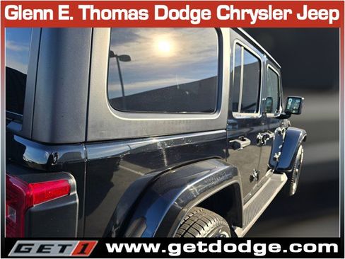 Used 2022 Jeep Wrangler Unlimited Sahara image 10