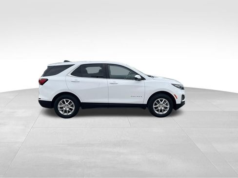 Used 2022 Chevrolet Equinox LT AWD/4WD image 8