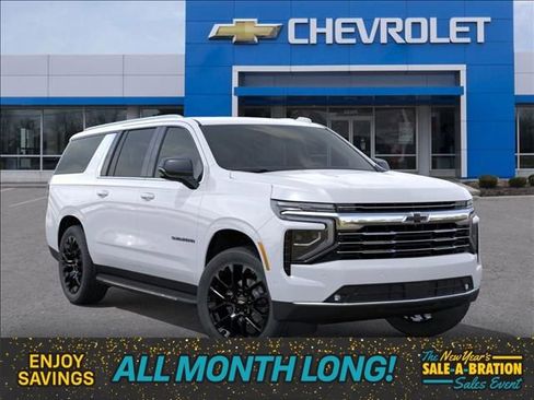 New 2026 Chevrolet Suburban LT image 7