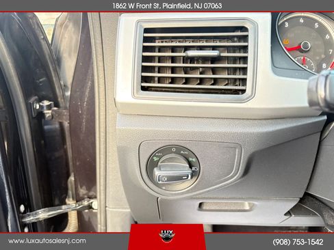 Used 2021 Volkswagen Atlas SE w/ Panoramic Sunroof Package AWD/4WD image 23