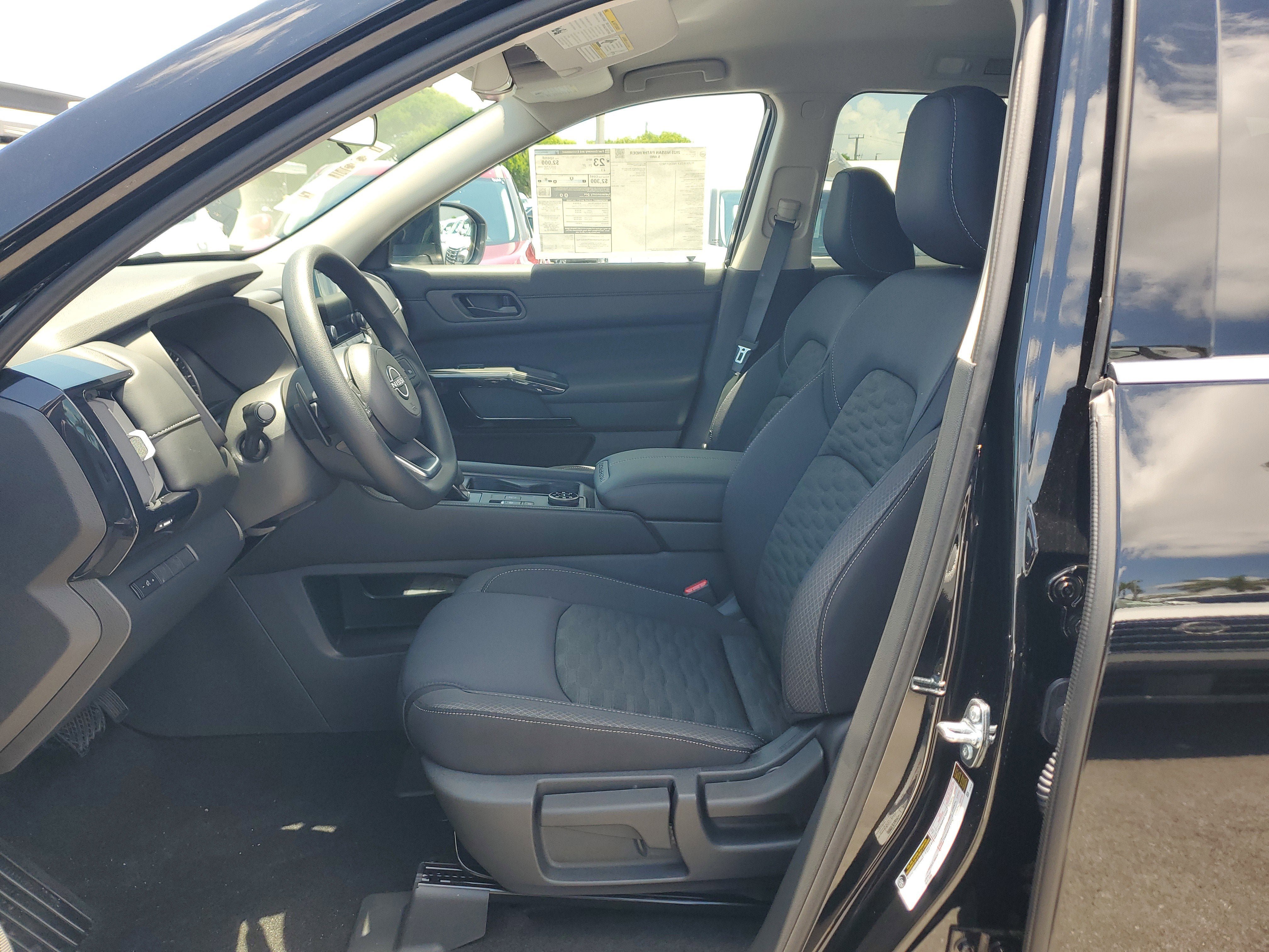 New 2025 Nissan Pathfinder S AWD/4WD image 11