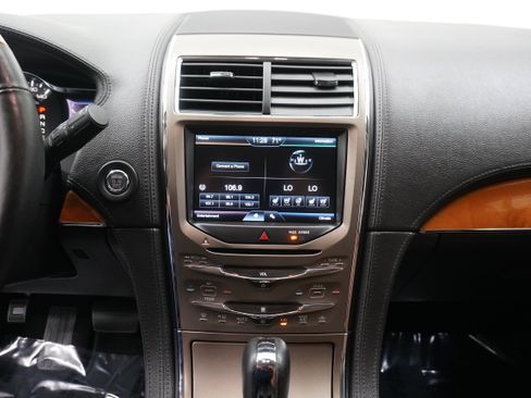 Used 2013 Lincoln MKX FWD image 18