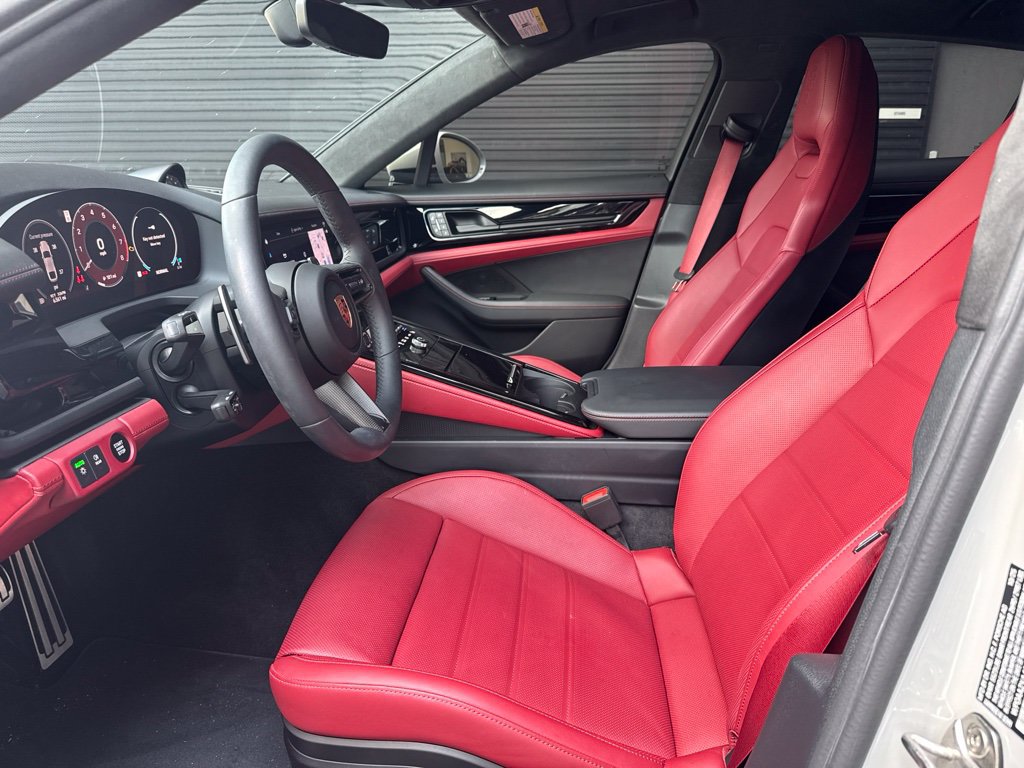 Used 2026 Porsche Panamera RWD image 7