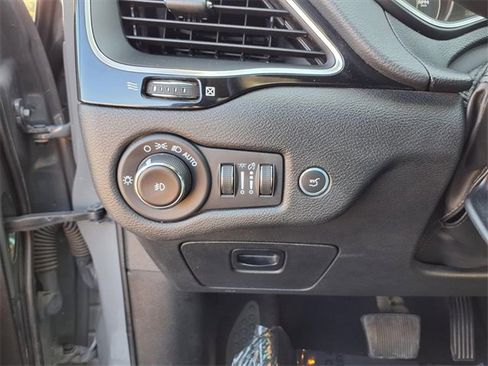 Used 2023 Jeep Cherokee Altitude Lux image 73