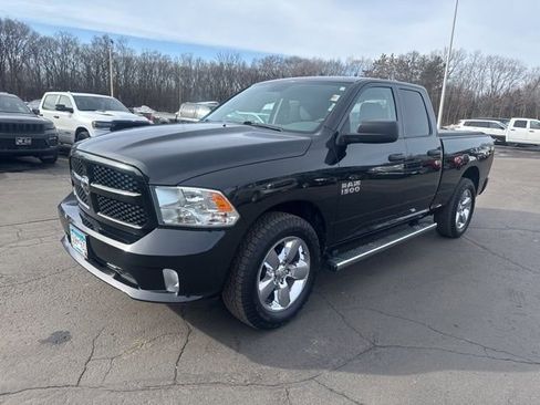 Used 2018 RAM 1500 Express w/ Express Value Package image 4