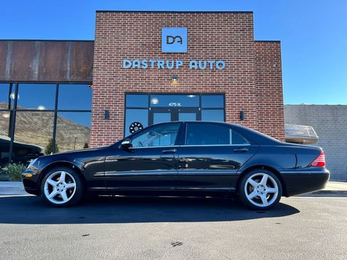Used 2004 Mercedes-Benz S 500 4MATIC image 3