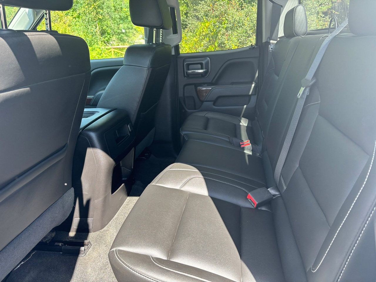 Used 2018 GMC Sierra 1500 SLT AWD/4WD image 10