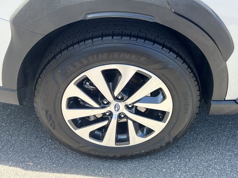 Used 2023 Subaru Outback Premium AWD/4WD image 22